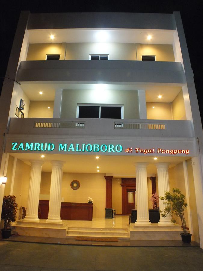 فندق يوغياكارتافي  Zamrud Malioboro المظهر الخارجي الصورة